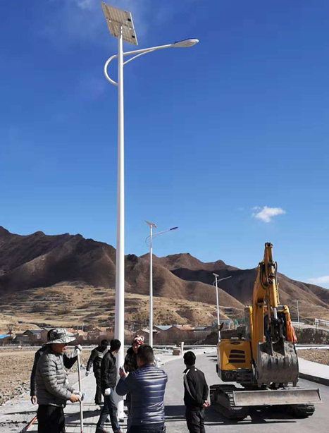 甘南碌曲10米固原太阳能路灯项目